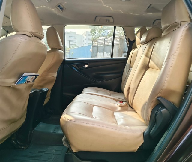 Second-hand 2016 Toyota Innova 2.5 G (Diesel) 7 Seater BS IV for sale in Mumbai-11