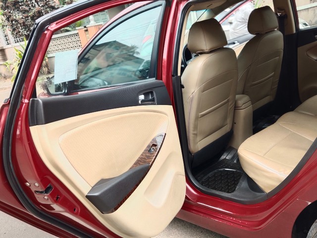 Second-hand 2014 Hyundai Verna 1.6 SX VTVT (O) for sale in Kolkata-16