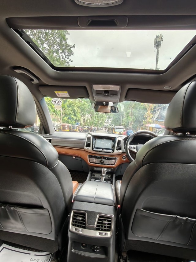 Second-hand 2018 Mahindra Alturas G4 4X2 AT BSIV for sale in Mumbai-14