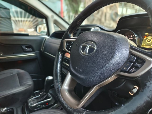 Second-hand 2017 Tata Hexa XM for sale in Mumbai-16