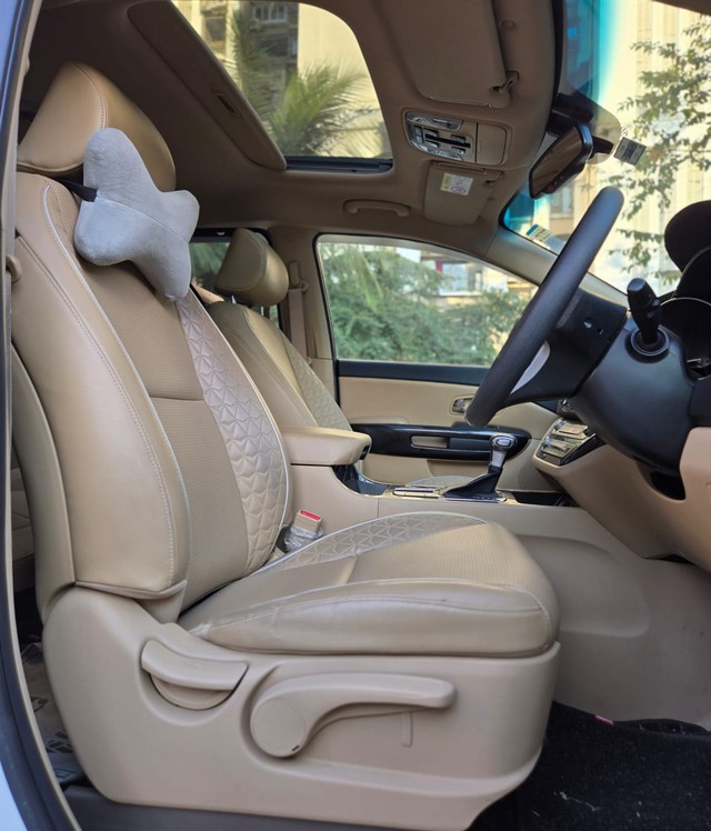 Second-hand 2022 Kia Carnival Limousine for sale in Mumbai-7