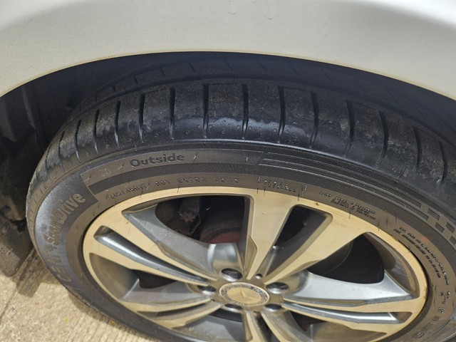 Second-hand 2016 Mercedes-Benz E-Class E250 CDI Avantgarde for sale in Thane-3