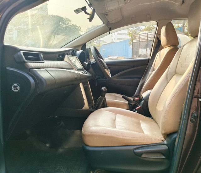 Second-hand 2016 Toyota Innova 2.5 G (Diesel) 7 Seater BS IV for sale in Mumbai-9