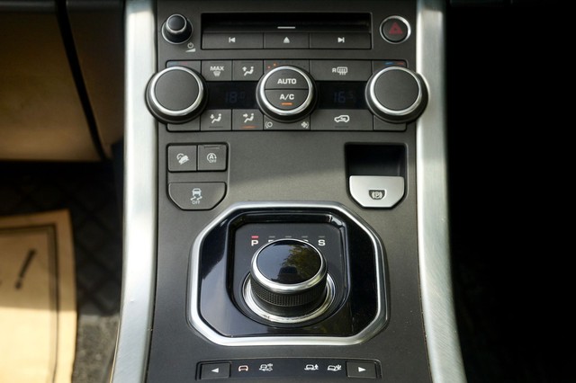 Second-hand 2018 Land Rover Range Rover Evoque 2.0 TD4 HSE for sale in New Delhi-8