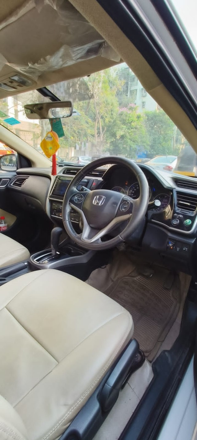 Second-hand 2017 Honda City i VTEC VX for sale in Mumbai-9