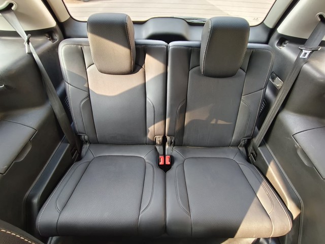 Second-hand 2018 Tata Hexa XTA for sale in Mumbai-27