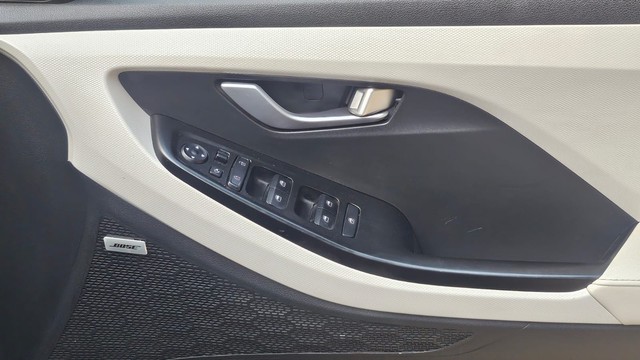 Second-hand 2023 Hyundai Creta SX IVT for sale in Thane-11