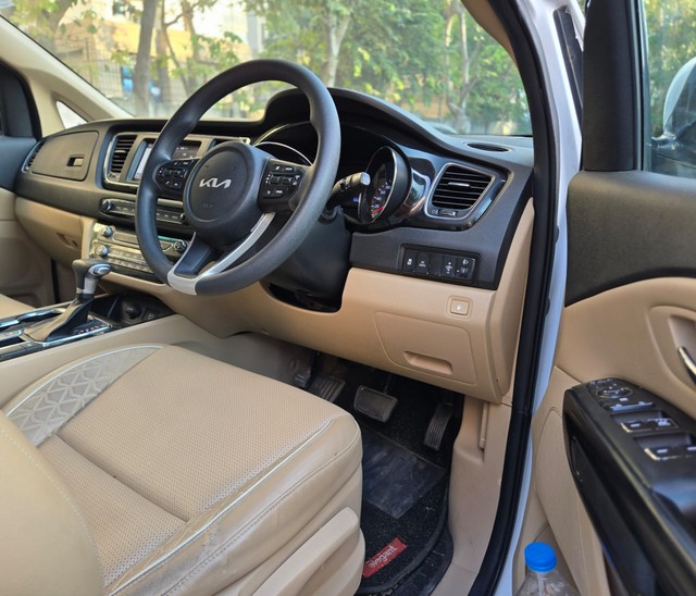 Second-hand 2022 Kia Carnival Limousine for sale in Mumbai-15