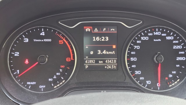 Second-hand 2015 Audi A3 35 TDI Attraction for sale in Thane-21