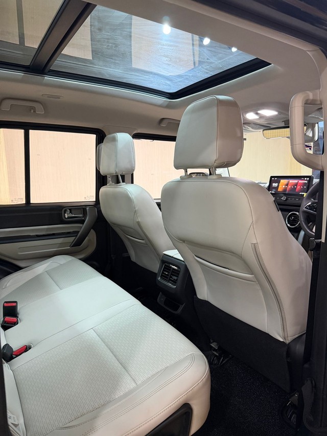 Second-hand 2025 Mahindra Thar ROXX AX7L 4WD Diesel AT for sale in Lucknow-12