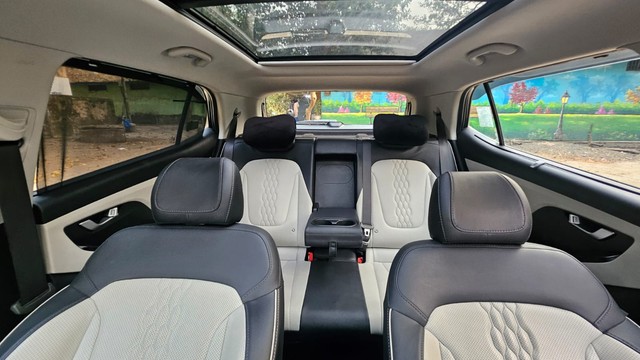 Second-hand 2023 Hyundai Creta SX IVT for sale in Thane-21