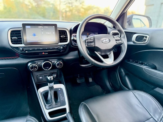 Second-hand 2019 Hyundai Venue SX Plus Turbo DCT BSIV for sale in Mumbai-9