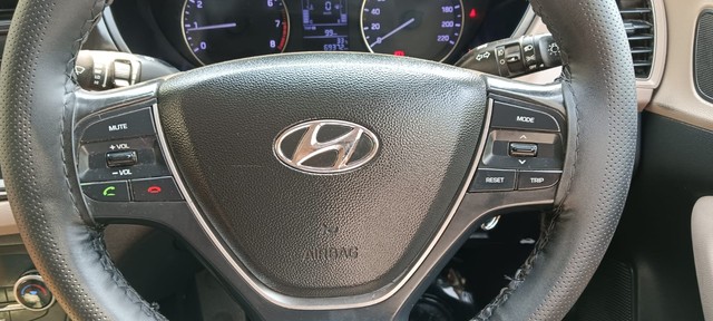 Second-hand 2015 Hyundai i20 Sportz 1.2 for sale in Mumbai-10