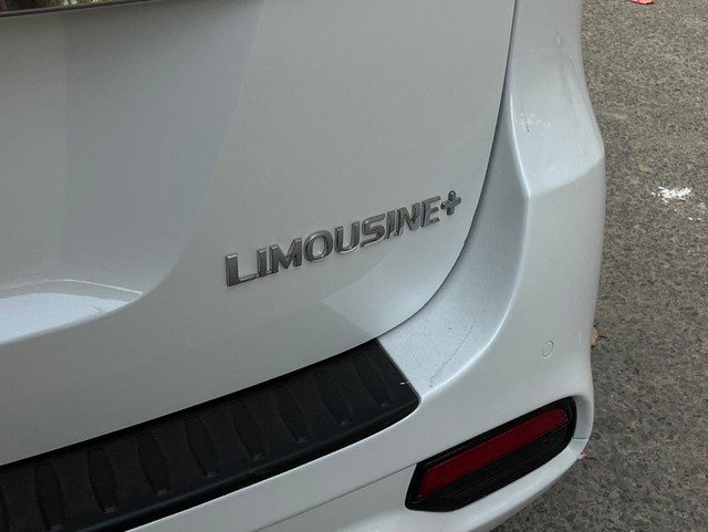 Second-hand 2022 Kia Carnival Limousine Plus for sale in New Delhi-26