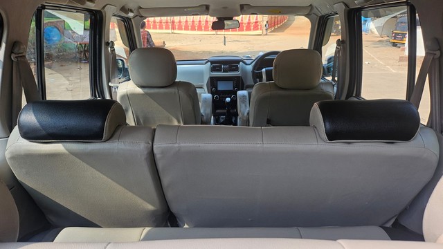 Second-hand 2016 Mahindra Scorpio S10 7 Seater 2WD for sale in Thane-17