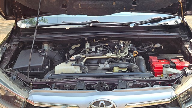 Second-hand 2018 Toyota Innova Crysta 2.4 VX MT 8S BSIV for sale in Thane-5