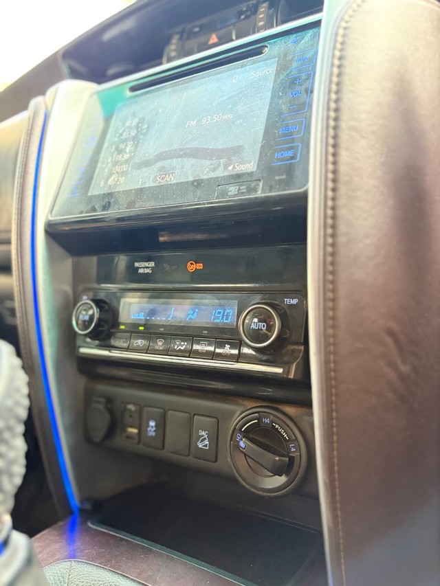 Second-hand 2017 Toyota Fortuner 2.8 4WD MT BSIV for sale in Lucknow-22