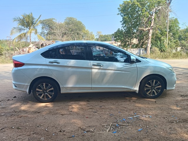 Second-hand 2018 Honda City i-VTEC CVT V for sale in Madurai-1