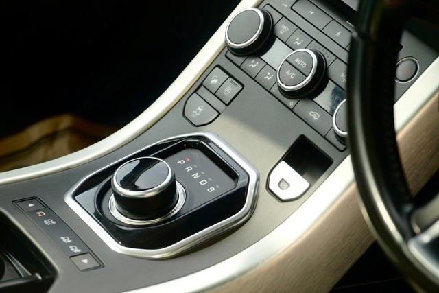 Second-hand 2018 Land Rover Range Rover Evoque 2.0 TD4 HSE for sale in New Delhi-9