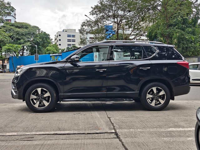 Second-hand 2021 Mahindra Alturas G4 4X2 AT for sale in Mumbai-2