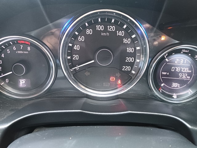 Second-hand 2018 Honda City i-VTEC CVT V for sale in Madurai-7