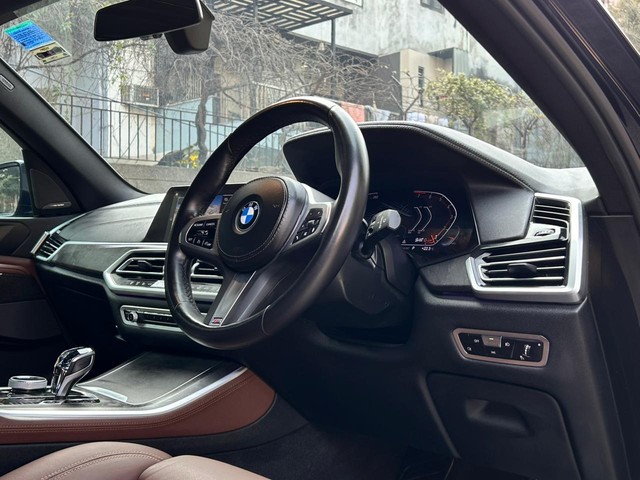 Second-hand 2023 BMW X5 xDrive 40i M Sport for sale in New Delhi-16
