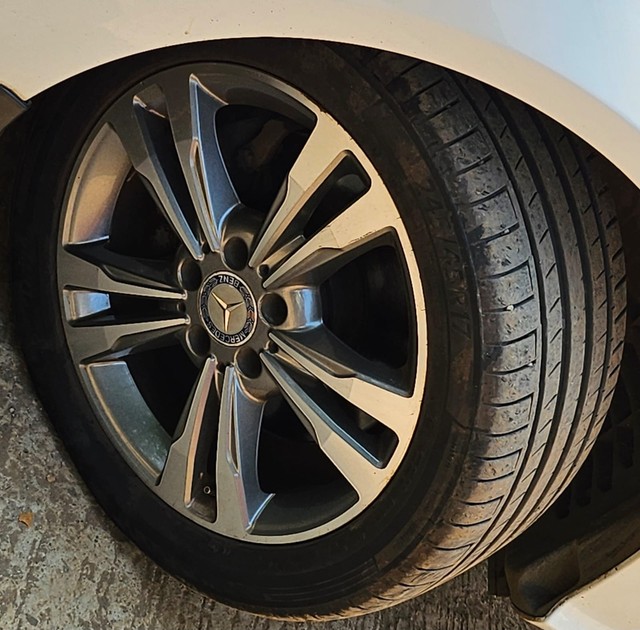 Second-hand 2016 Mercedes-Benz E-Class E250 CDI Avantgarde for sale in Thane-6