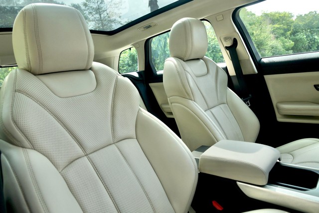 Second-hand 2018 Land Rover Range Rover Evoque 2.0 TD4 HSE for sale in New Delhi-10