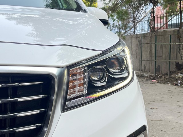 Second-hand 2022 Kia Carnival Limousine Plus for sale in New Delhi-18