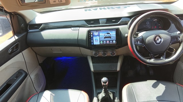 Second-hand 2022 Renault Triber RXT BSVI for sale in Madurai-7