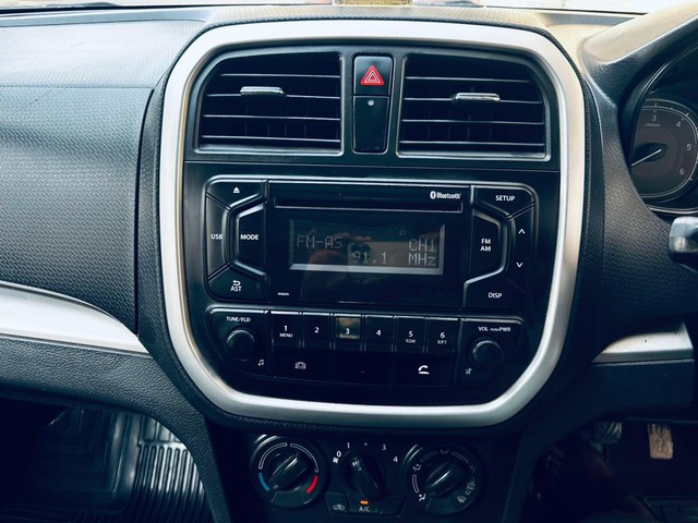 Second-hand 2016 Maruti Suzuki Vitara Brezza VDi for sale in Pune-9