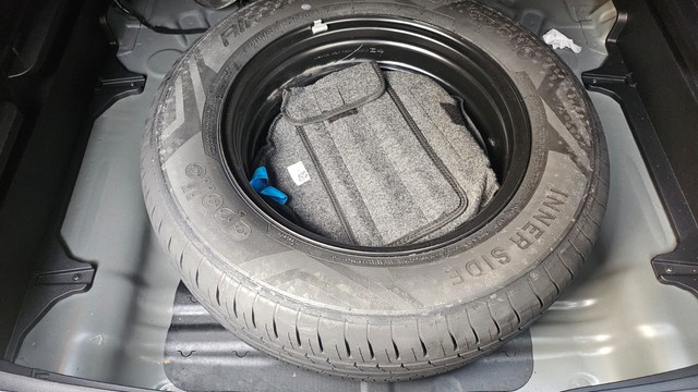 Second-hand 2023 Hyundai Creta SX IVT for sale in Thane-26