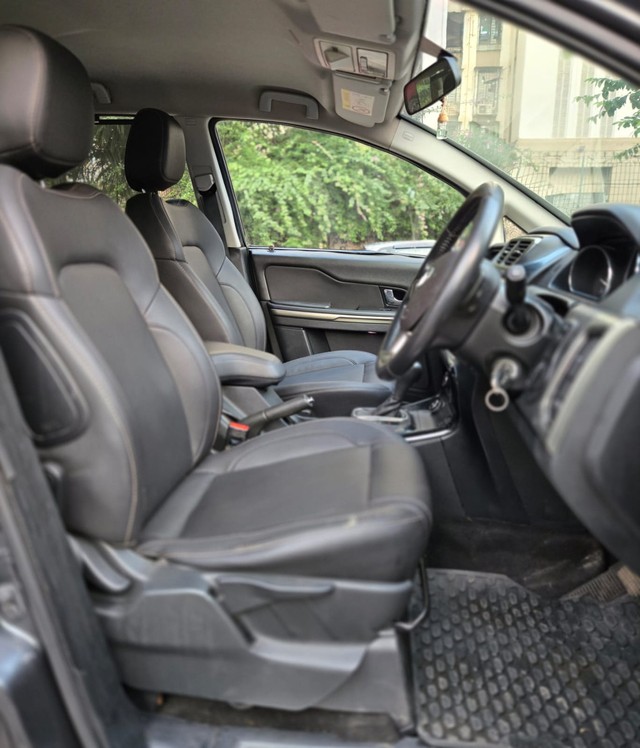 Second-hand 2017 Tata Hexa XTA for sale in Mumbai-11