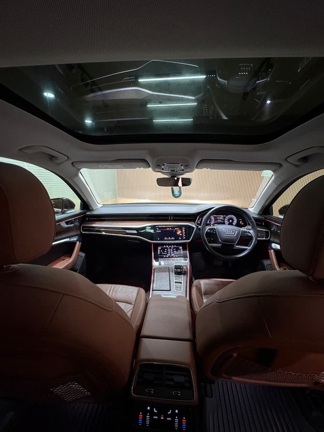 Second-hand 2020 Audi A6 45 TFSI Technology WO Matrix BSVI for sale in Lucknow-18