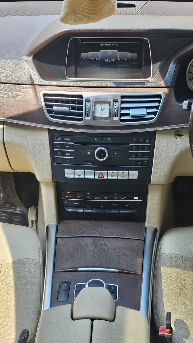 Second-hand 2016 Mercedes-Benz E-Class E250 CDI Avantgarde for sale in Thane-15