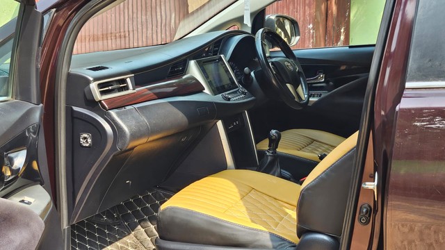 Second-hand 2018 Toyota Innova Crysta 2.4 VX MT 8S BSIV for sale in Thane-24