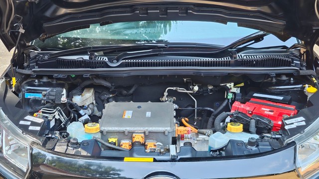 Tata Nexon EV XZ Plus Dark Edition - Photo 6