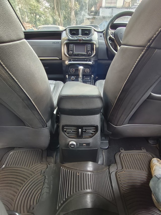 Second-hand 2018 Tata Hexa XTA for sale in Mumbai-28