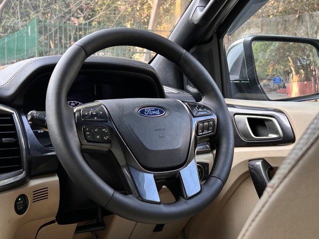 Second-hand 2021 Ford Endeavour Titanium Plus 4X2 AT for sale in New Delhi-24