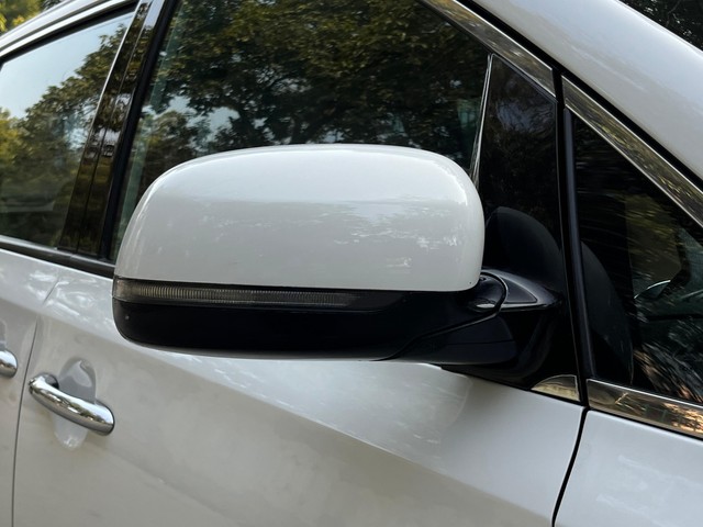 Second-hand 2022 Kia Carnival Limousine Plus for sale in New Delhi-19