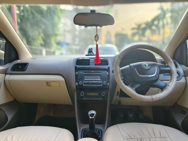 Second-hand 2012 Skoda Rapid 1.6 MPI Elegance for sale in Mumbai-14