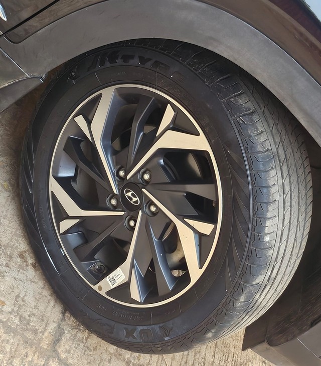 Second-hand 2023 Hyundai Creta SX IVT for sale in Thane-7