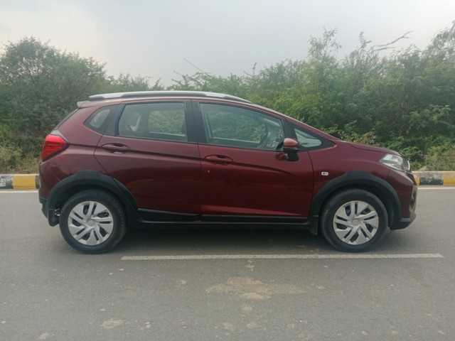 Honda WR-V i-DTEC S Second-hand 2017 Honda WR-V i-DTEC S for sale in Hyderabad-1