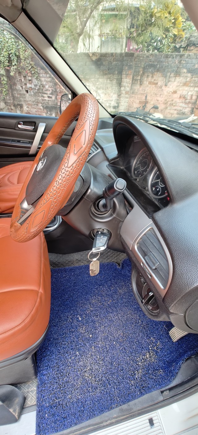 Second-hand 2018 Tata Safari Storme EX for sale in Patna-7