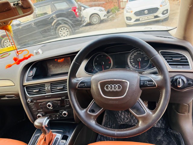 Second-hand 2014 Audi A4 2.0 TDI for sale in Lucknow-12