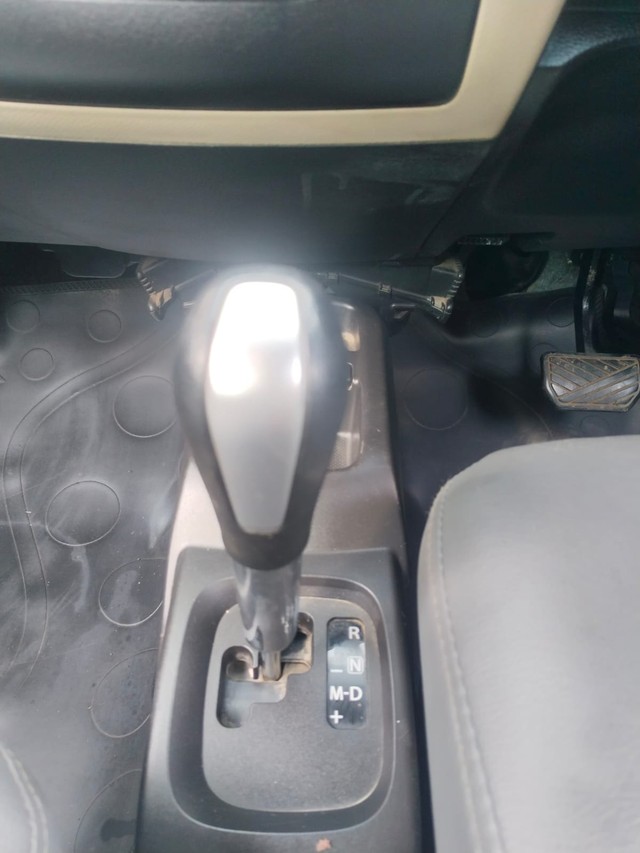 Second-hand 2017 Maruti Wagon R AMT VXI for sale in Kolkata-13