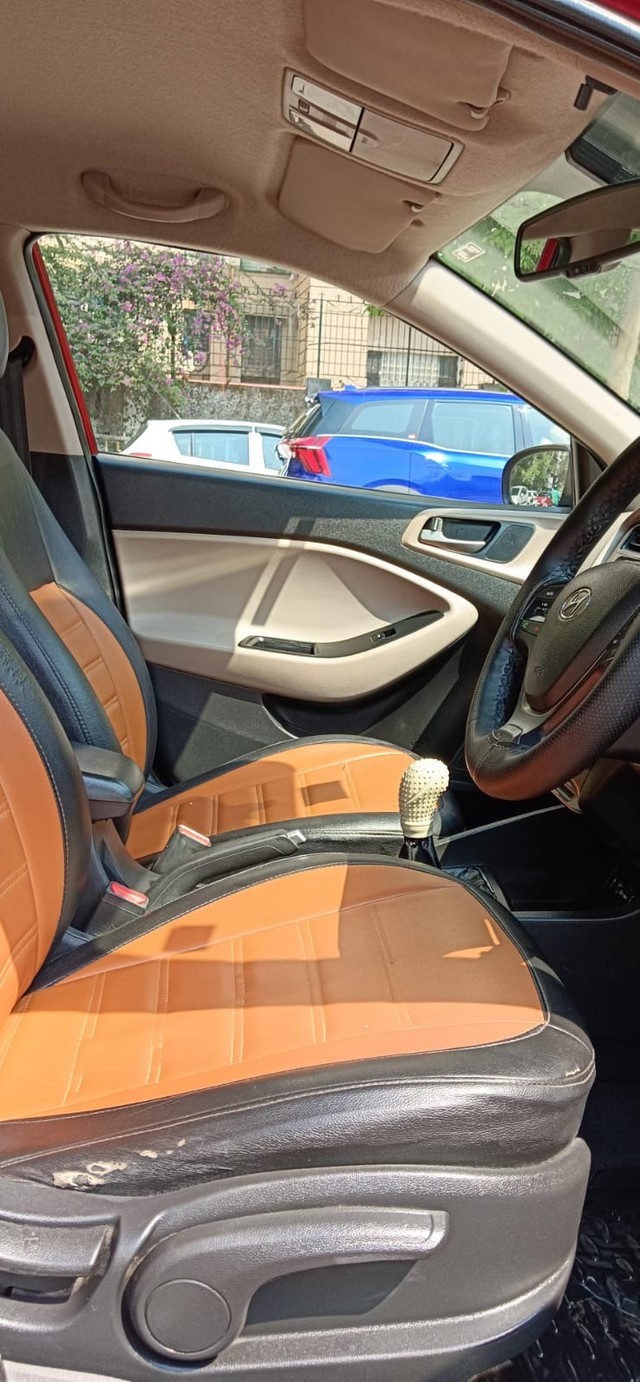 Second-hand 2015 Hyundai i20 Sportz 1.2 for sale in Mumbai-9