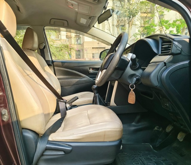 Second-hand 2016 Toyota Innova 2.5 G (Diesel) 7 Seater BS IV for sale in Mumbai-12