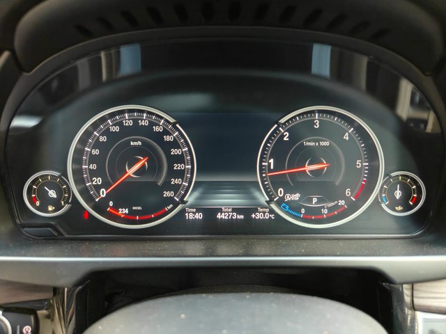 Second-hand 2017 BMW X5 xDrive 30d Design Pure Experience 5 Seater for sale in Mumbai-16