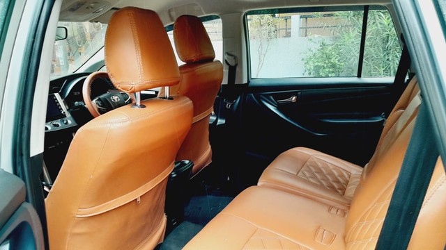 Second-hand 2022 Toyota Innova Crysta 2.4 G 8 STR for sale in Hyderabad-4